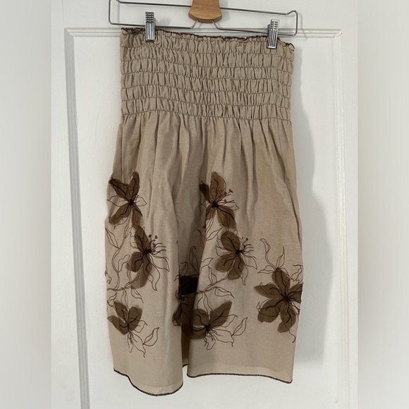 Festival ready!, boho, strapless mini dress, with appliqué flowers, so cute!! - Picture 2 of 5